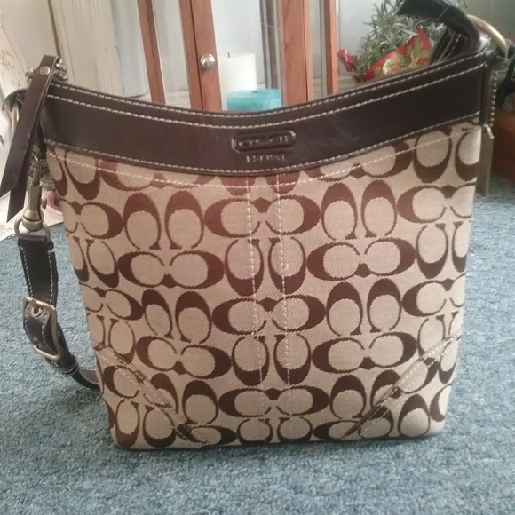 Coach Handbags - Coach purse shoulder bag